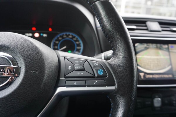 cruise control adaptief met Stop&Go cruise control adaptief met Stop&Go