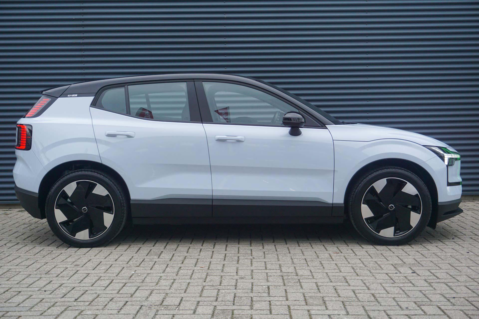 Volvo EX30 272pk Single Motor Extended Range Plus 69 kWh - Afbeelding 3