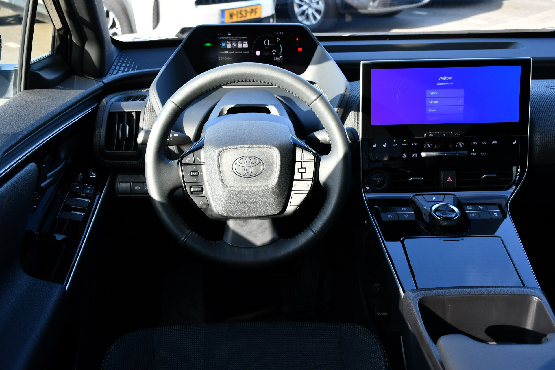 Toyota bZ4X Dynamic 71 kWh Automaat 204pk - Afbeelding 2