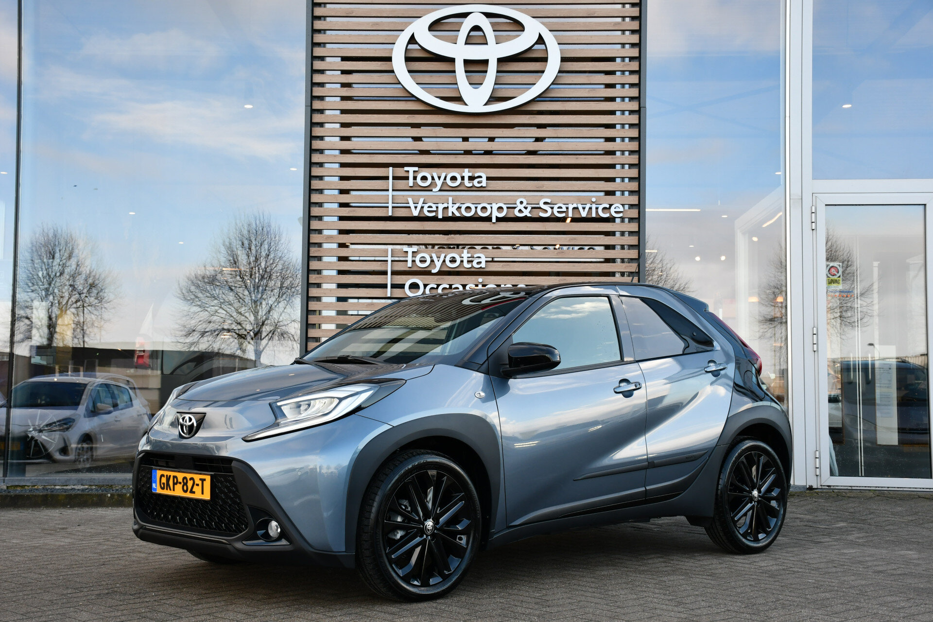 Toyota Aygo X 1.0 VVT-i S-CVT Premium Automaat 72pk