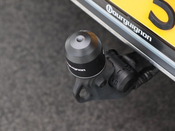 trekhaak elektrisch uitklapbaar trekhaak elektrisch uitklapbaar