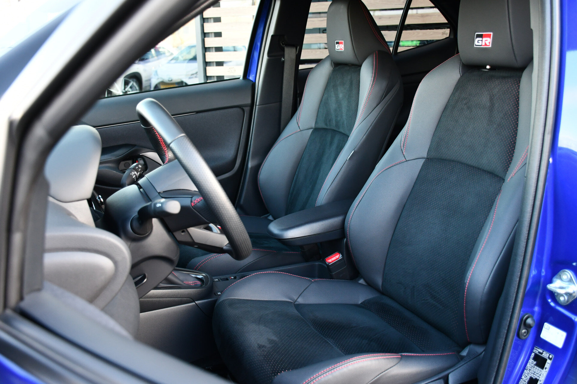 Toyota Yaris Cross 1.5 Hybrid 130 GR Sport Limited Automaat 130pk - Afbeelding 4