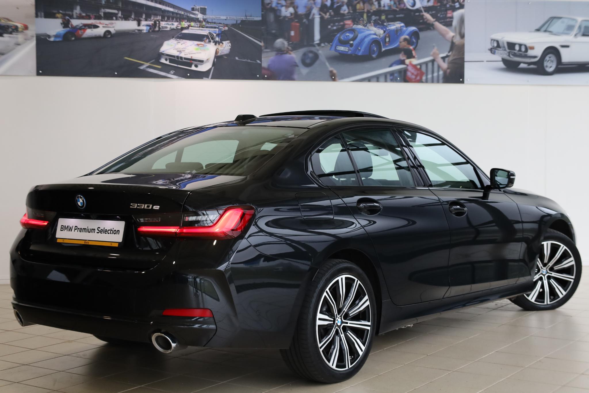 BMW 3 Serie Sedan 330e - Afbeelding 2
