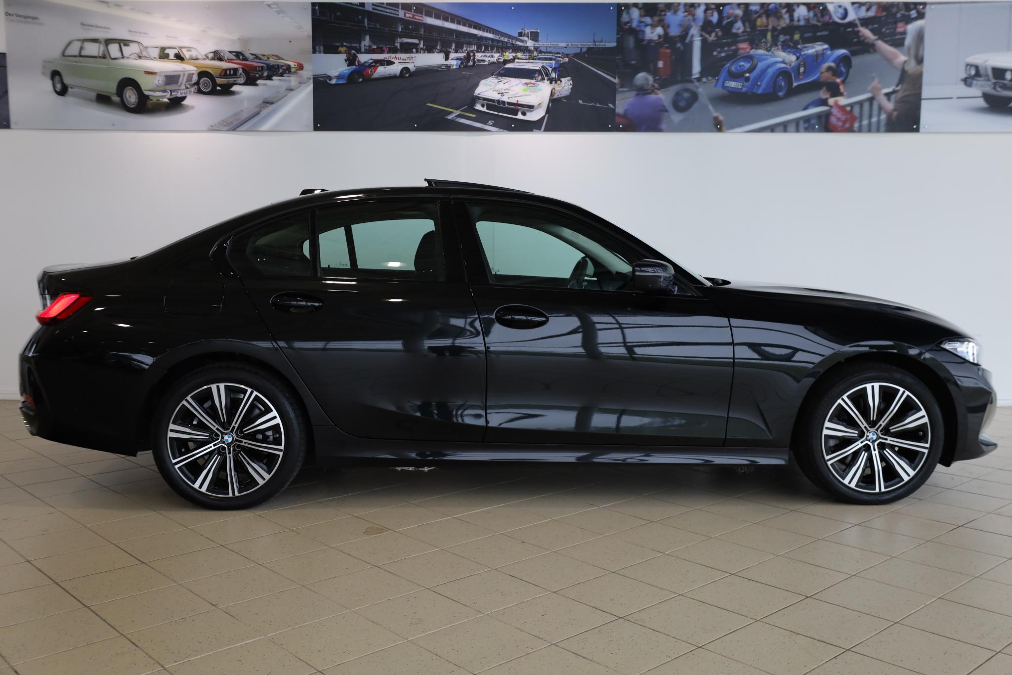 BMW 3 Serie Sedan 330e - Afbeelding 3