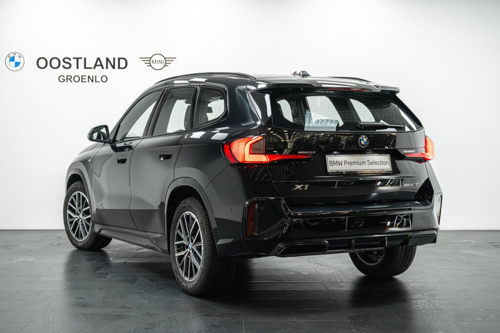 BMW X1 6