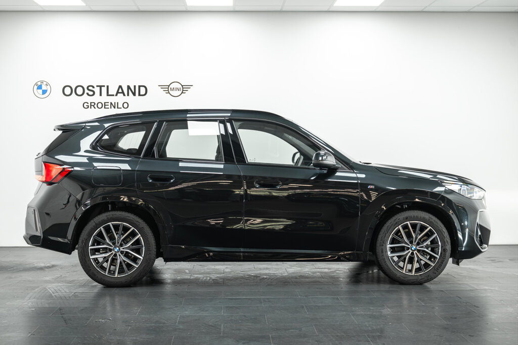 BMW X1 8