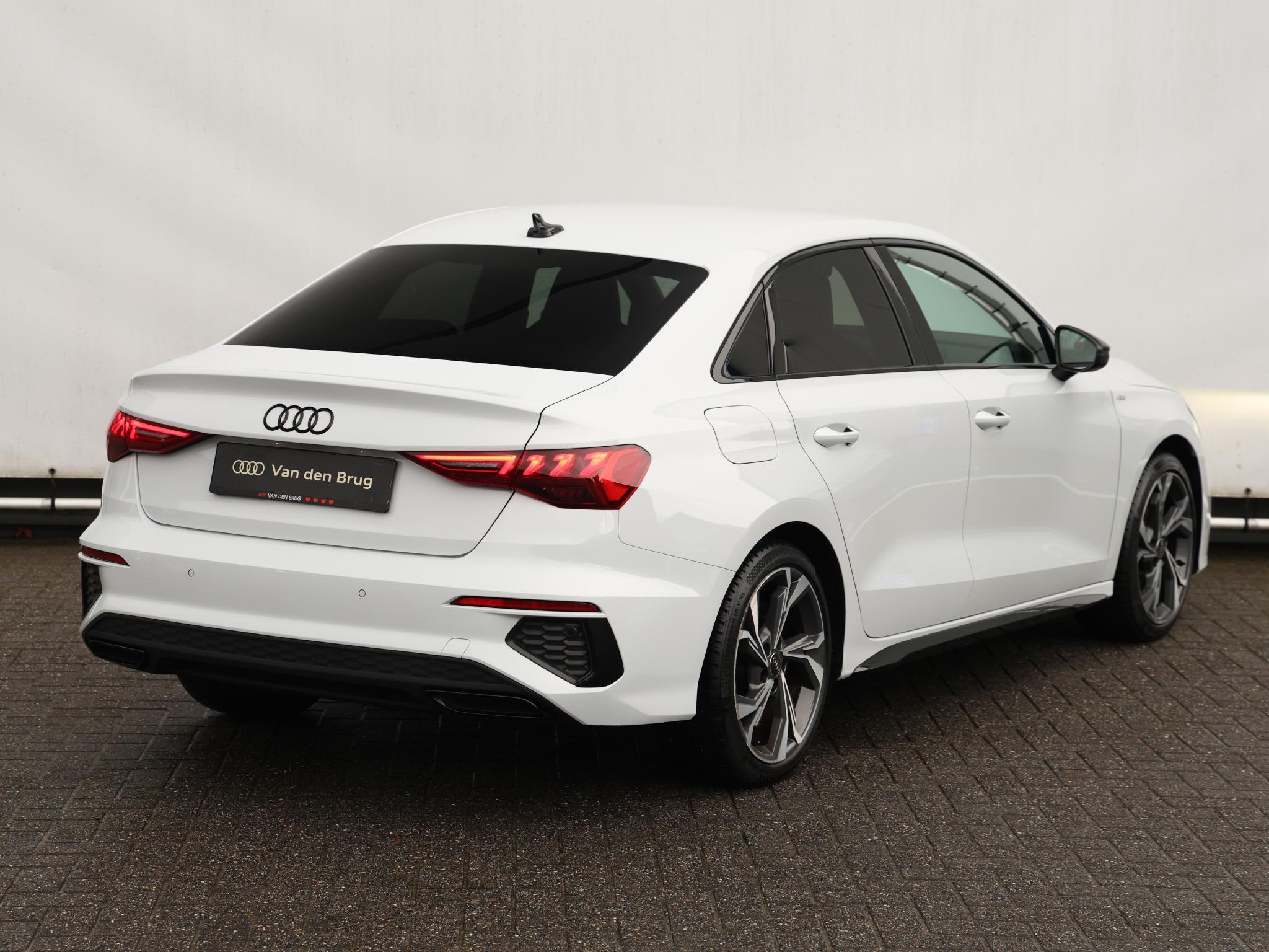 Audi A3 Limousine 30 TFSI S edition - Afbeelding 5