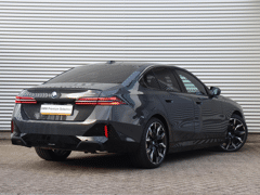 BMW 5 Serie Sedan 530e - Afbeelding 2