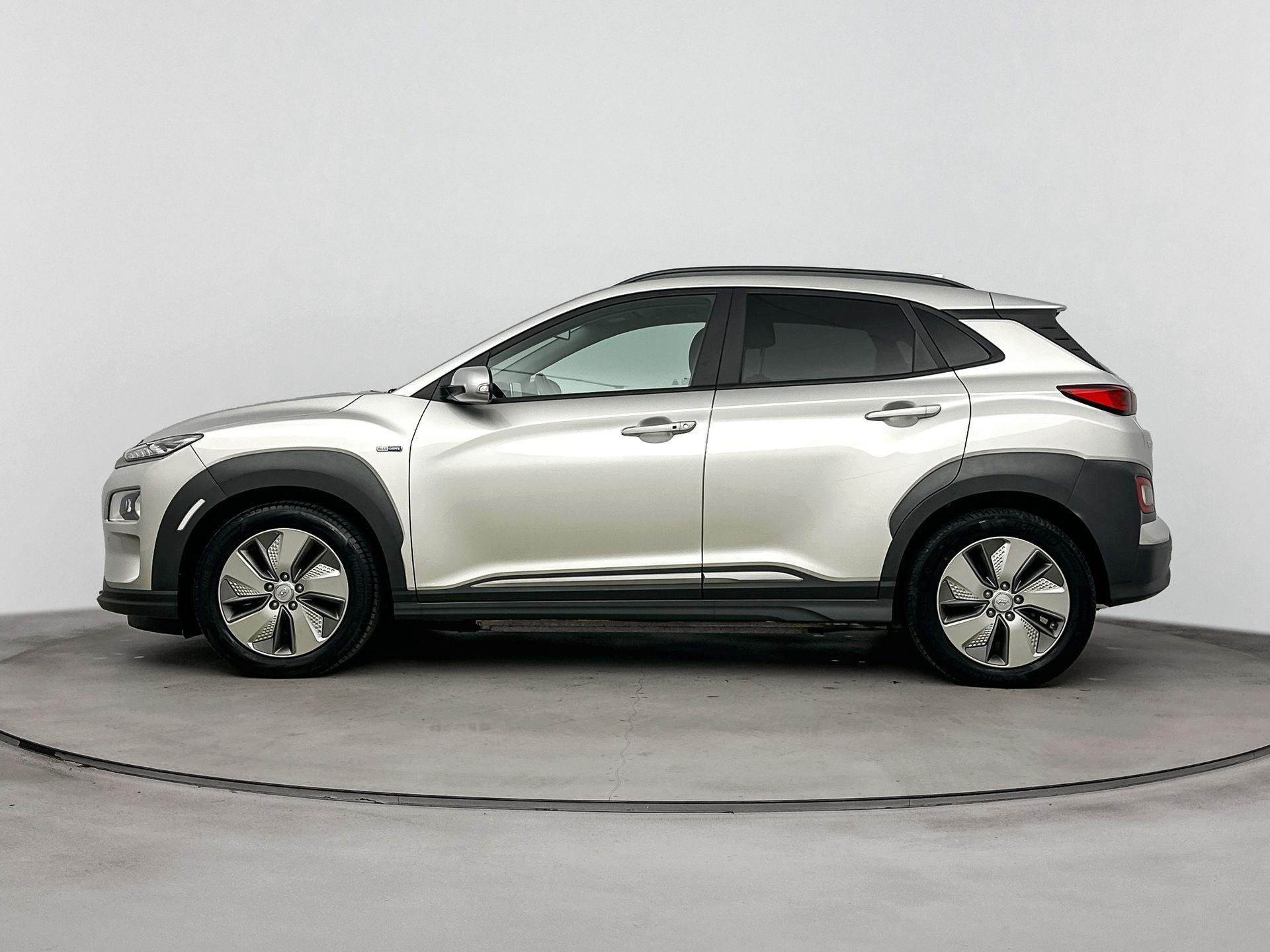Hyundai Kona EV PREMIUM 64 kWh - Afbeelding 4