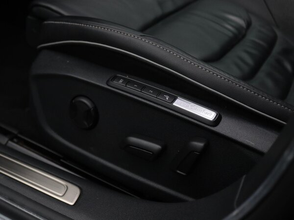 elektrisch verstelb. bestuurdersstoel met geheugen elektrisch verstelb. bestuurdersstoel met geheugen