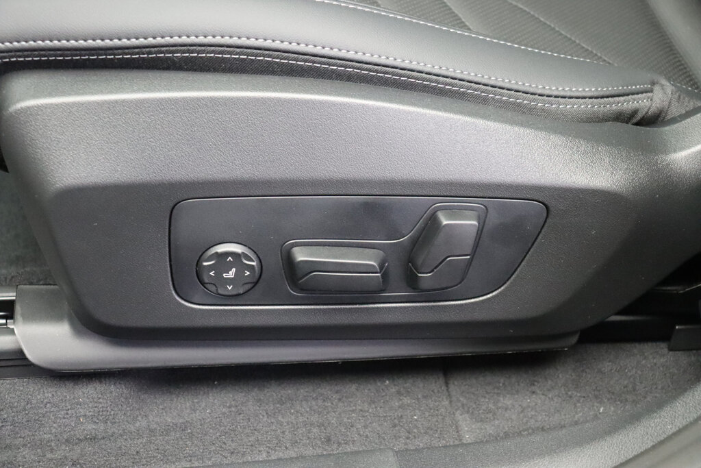 BMW iX1 10