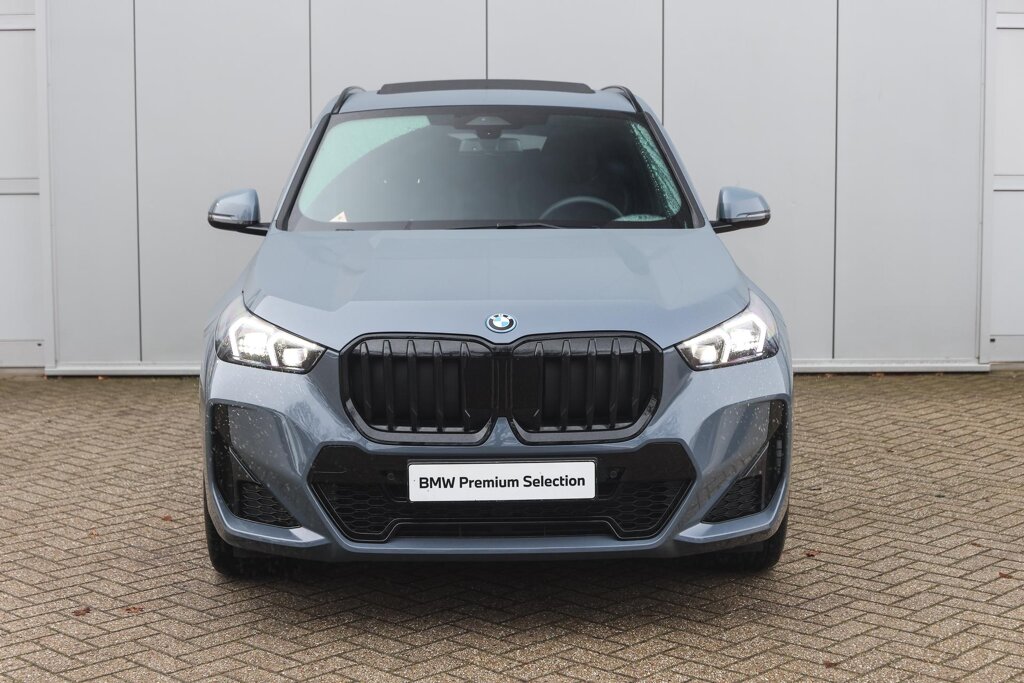 BMW X1 6