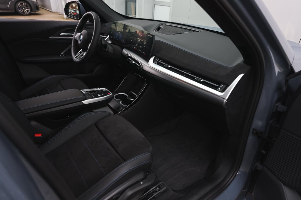 BMW X1 12