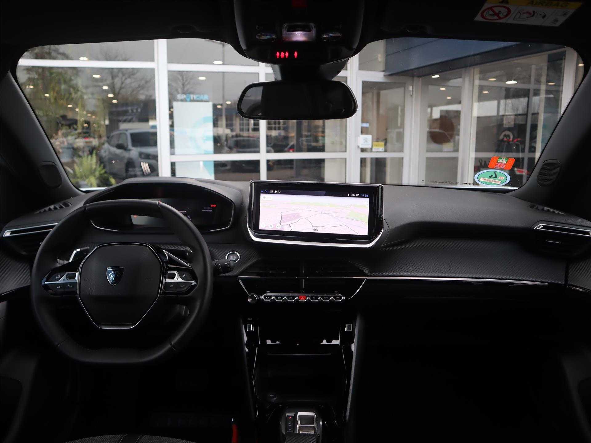 Peugeot 2008 SUV Allure Mild Hybride 145PK e-DCS6 Automaat, Rijklaarprijs, Navigatie 360 Camera Adaptieve Cruise Control DAB+ LED - Afbeelding 5