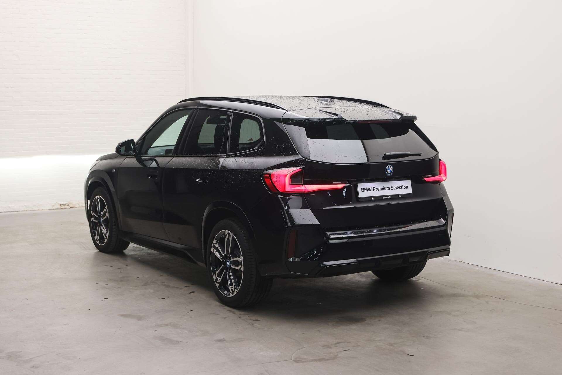 BMW iX1 eDrive20 M Sport - Afbeelding 2