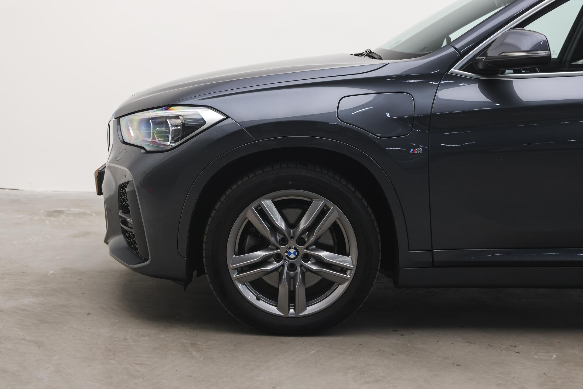 BMW X1 xDrive25e M Sport Automaat - Afbeelding 4