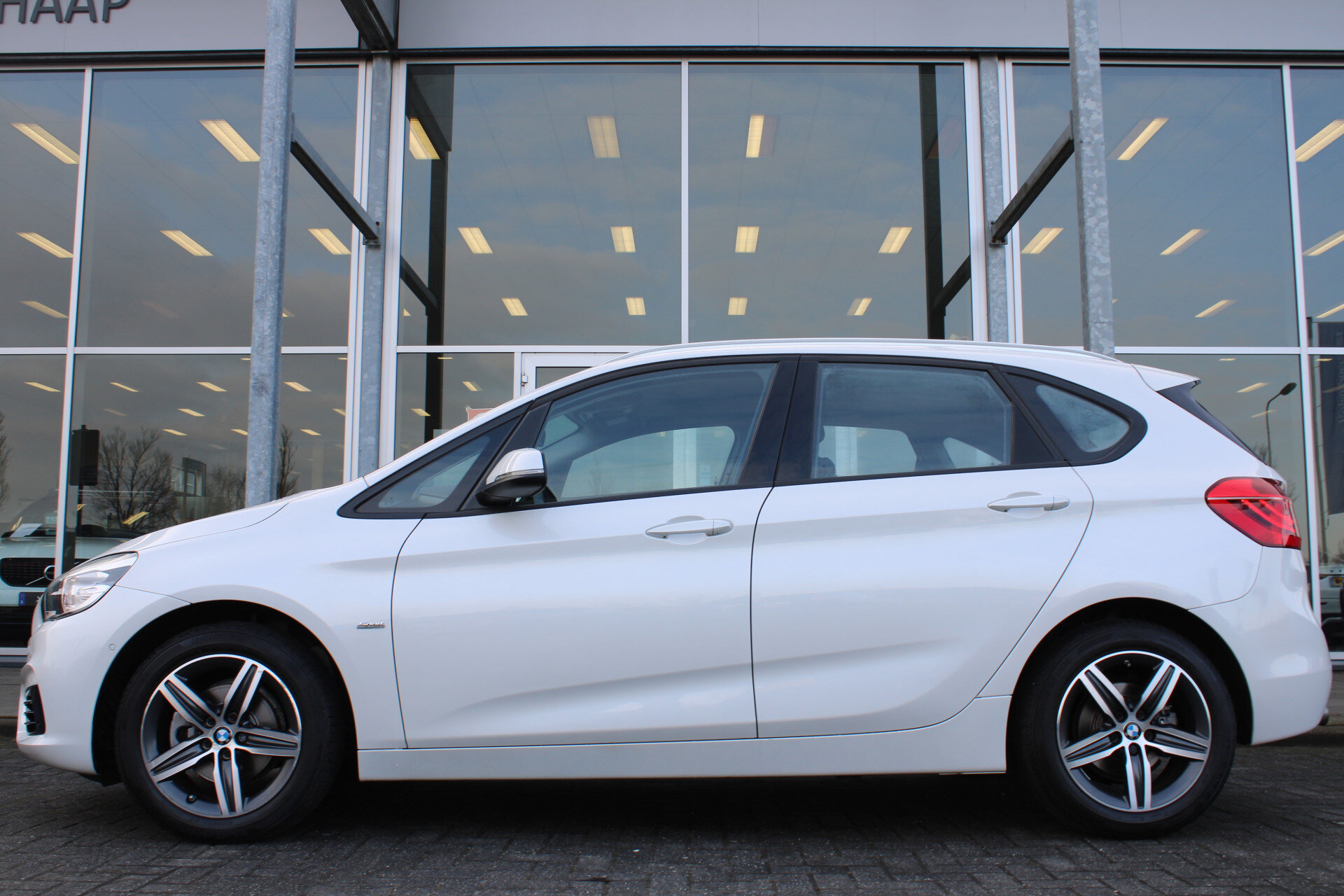 BMW 2 Serie Active Tourer 218i Corporate Lease Executive - Afbeelding 2