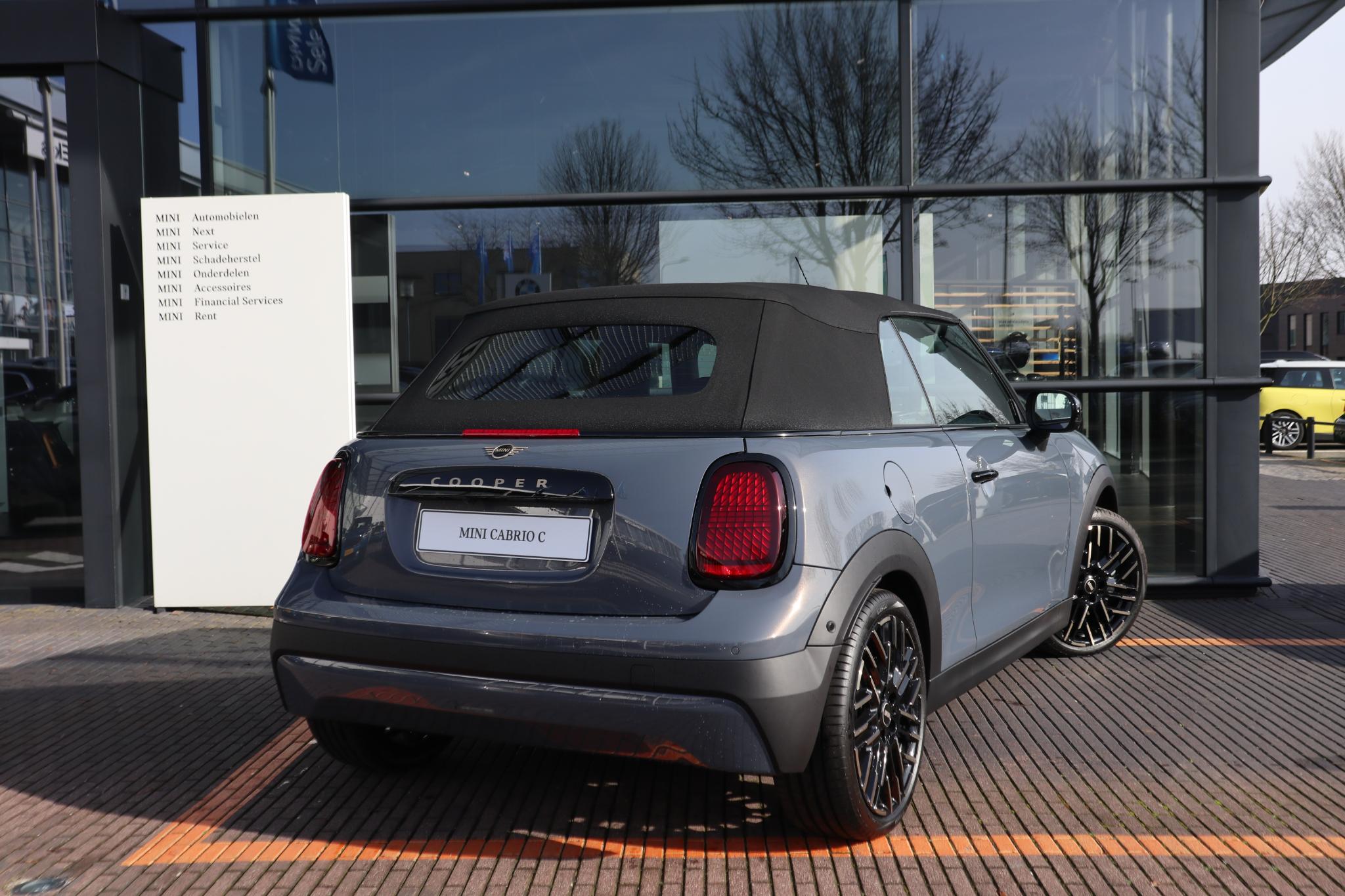 MINI Cooper Cabrio C - Afbeelding 2