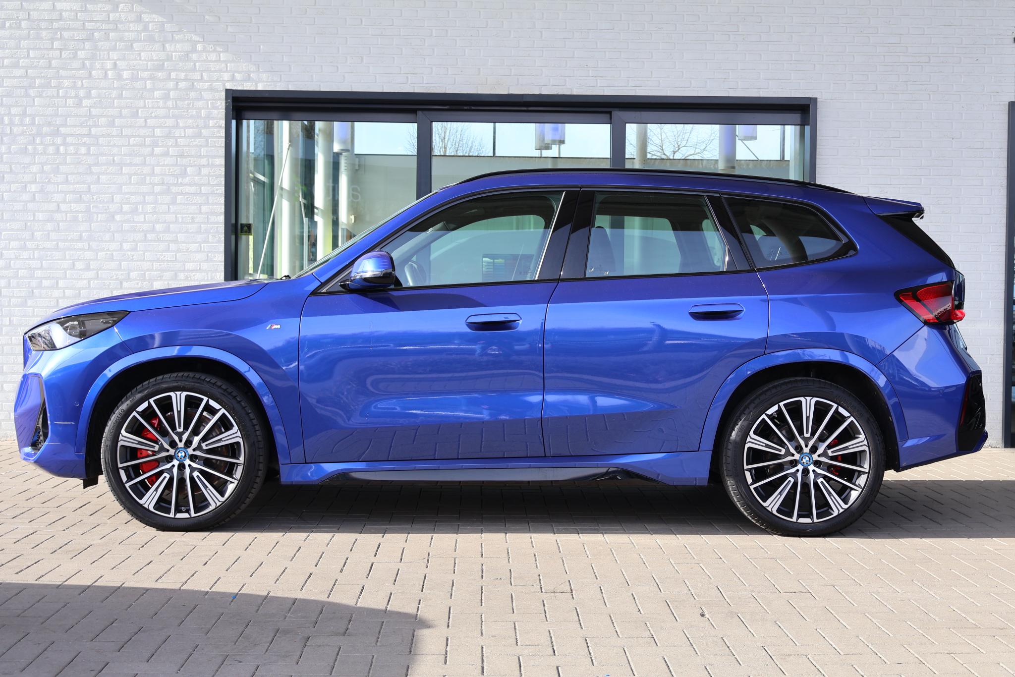 BMW iX1 eDrive20 - Afbeelding 3