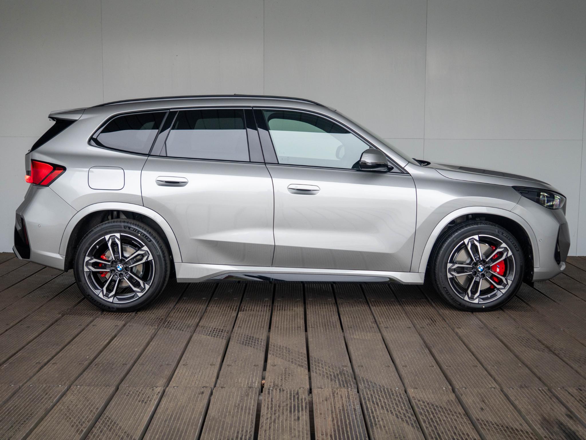 BMW iX1 eDrive20 - Afbeelding 4