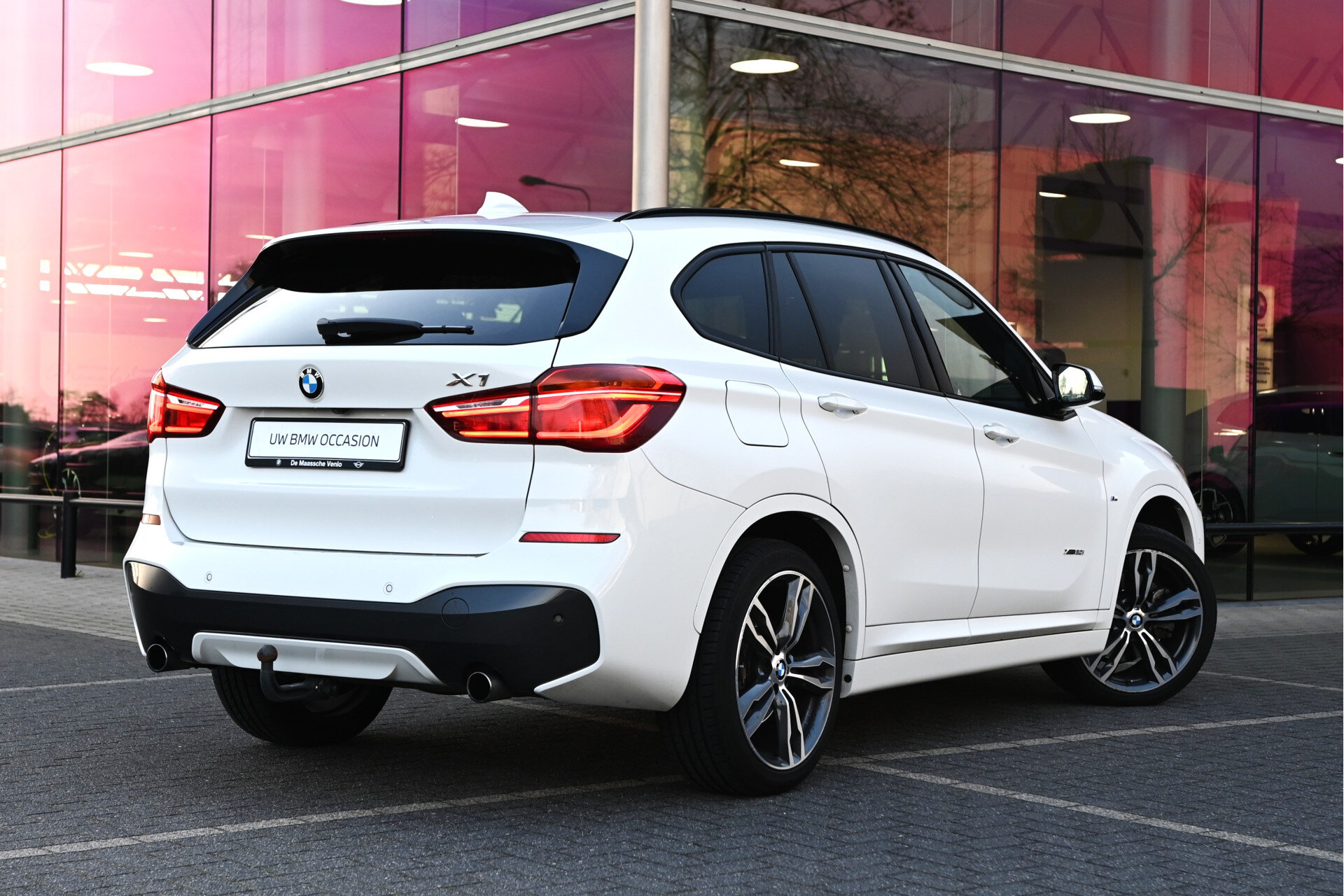 BMW X1 xDrive20i M Sport Automaat - Afbeelding 2