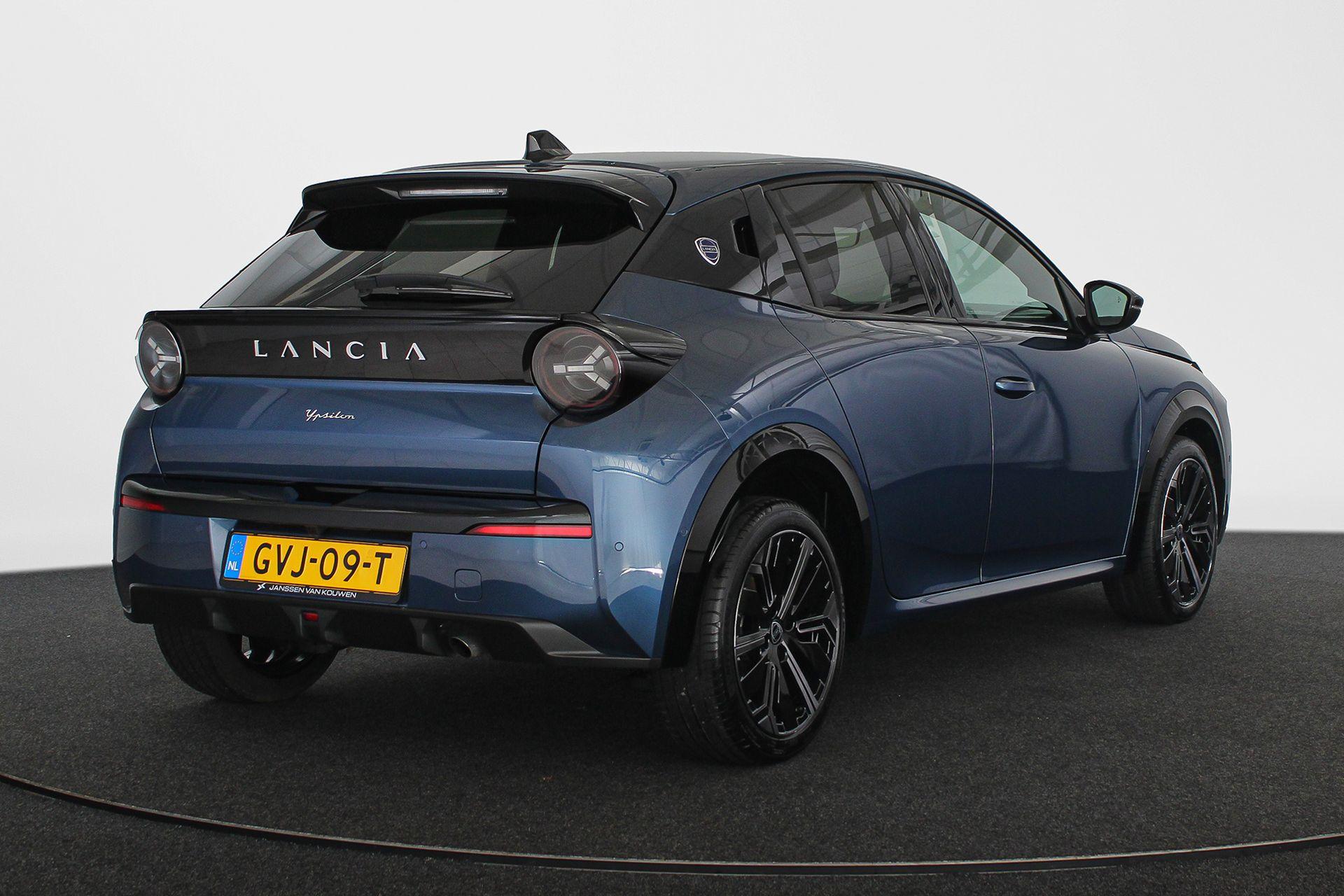 Lancia Ypsilon 1.2 Turbo Hybrid Edizione Cassina Limitata - Afbeelding 3