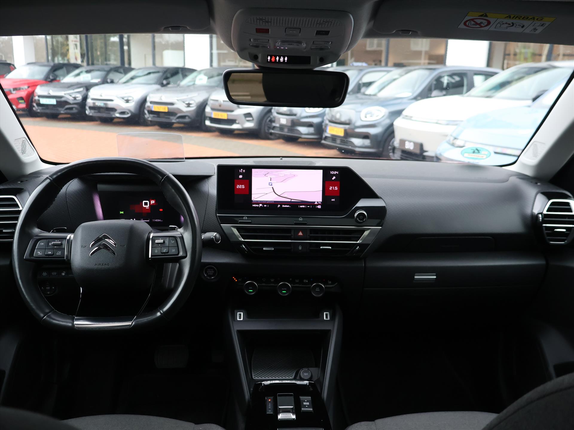 Citroën C4 PureTech 130PK S&S EAT8 Automaat Shine, Rijklaarprijs | Panoramadak | Trekhaak | Camera | Navigatie | DAB+ - Afbeelding 5