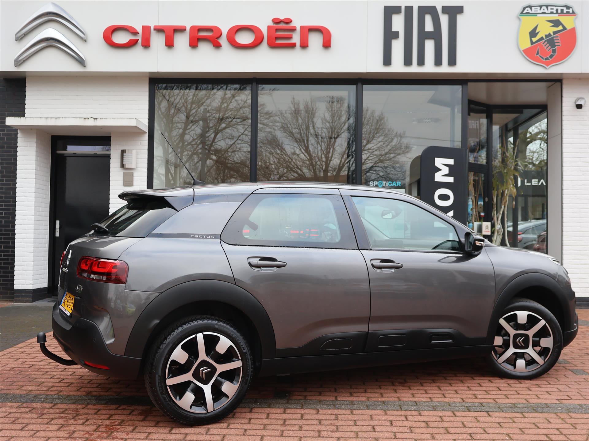 Citroën C4 Cactus PureTech 110PK S&S Business, Rijklaarprijs | Navigatie | DAB+ | Trekhaak | Parkeersensoren - Afbeelding 4