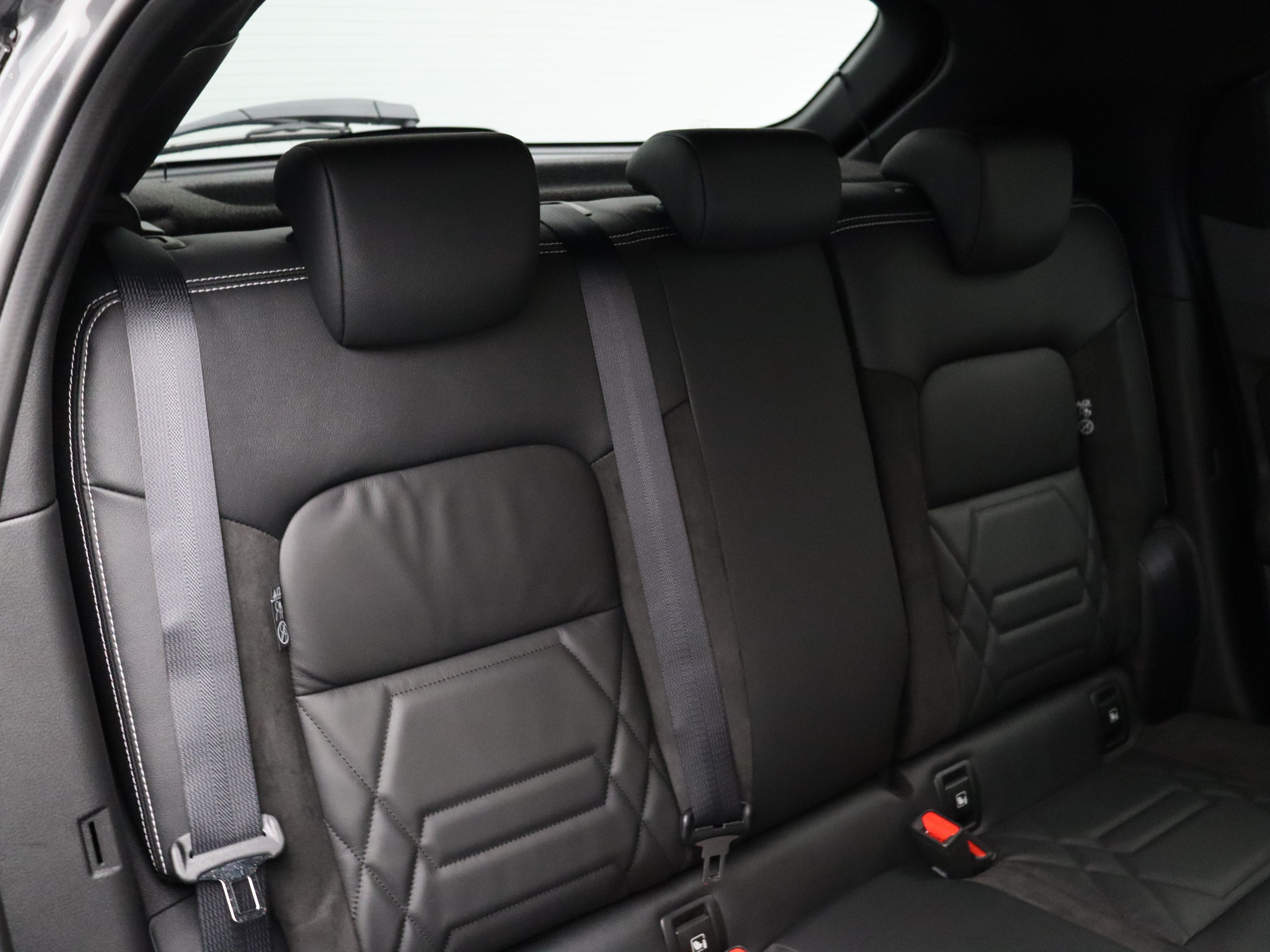 Nissan Juke N-Design + Interior Pack + Cold Pack + Technology Pack Hybrid 143 - Afbeelding 10