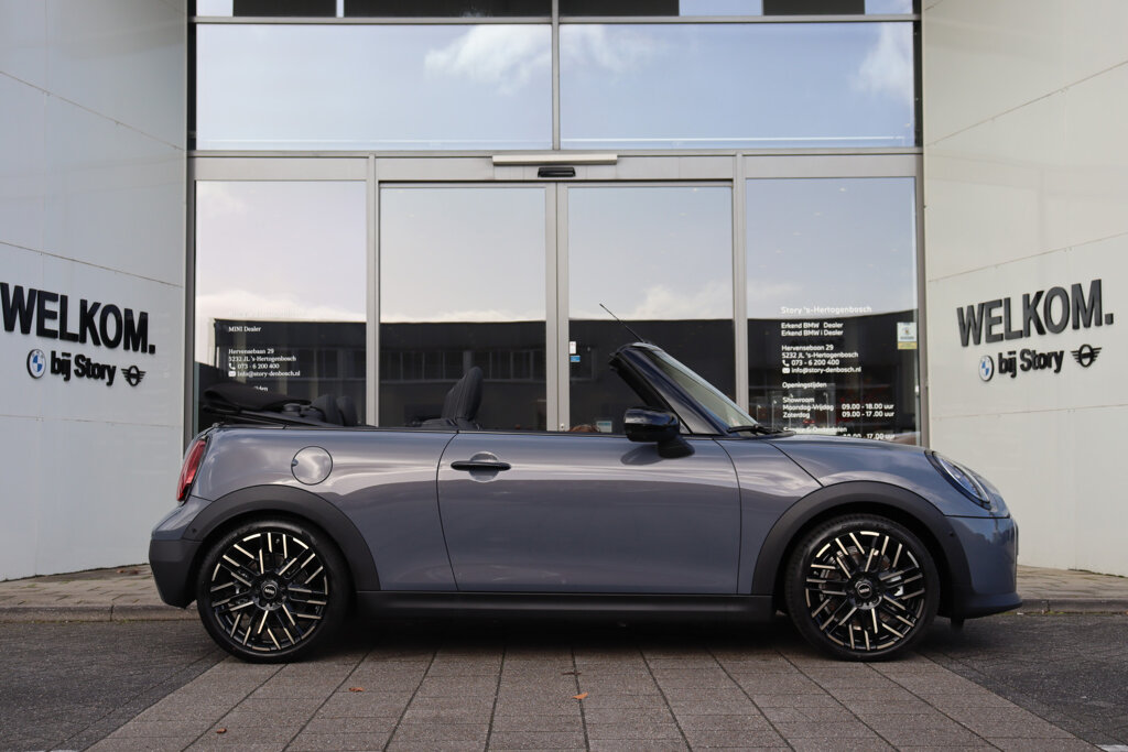 MINI Cooper Cabrio 7