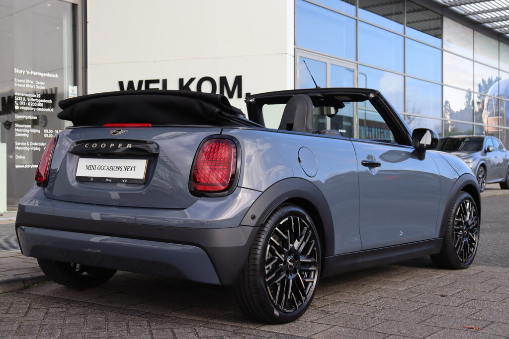 MINI Cooper Cabrio 9