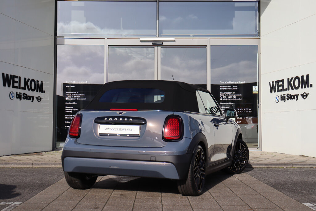 MINI Cooper Cabrio 11