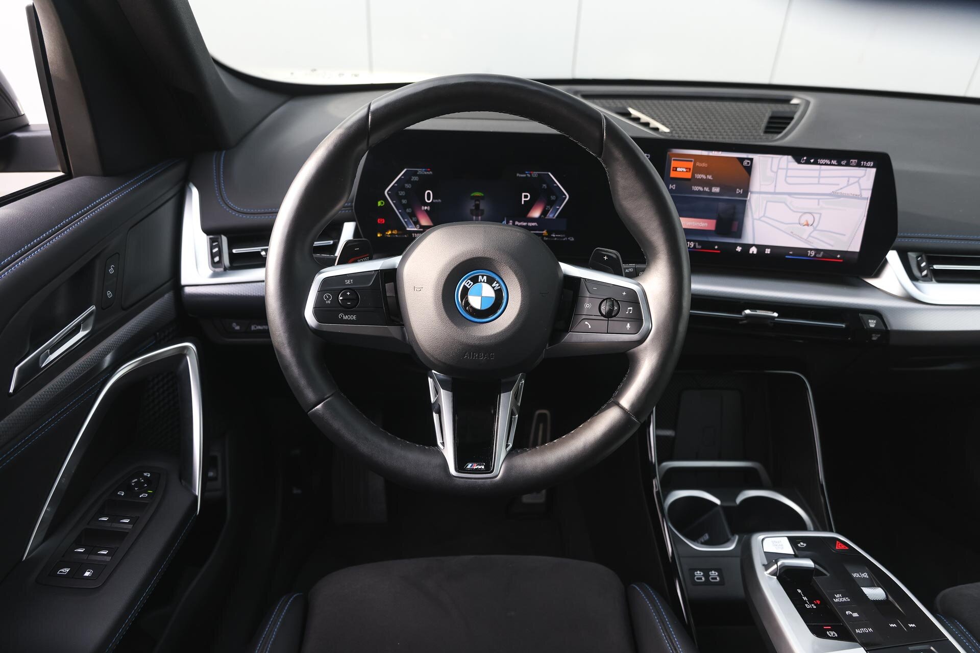 BMW X1 xDrive25e High Executive M Sport Automaat - Afbeelding 3