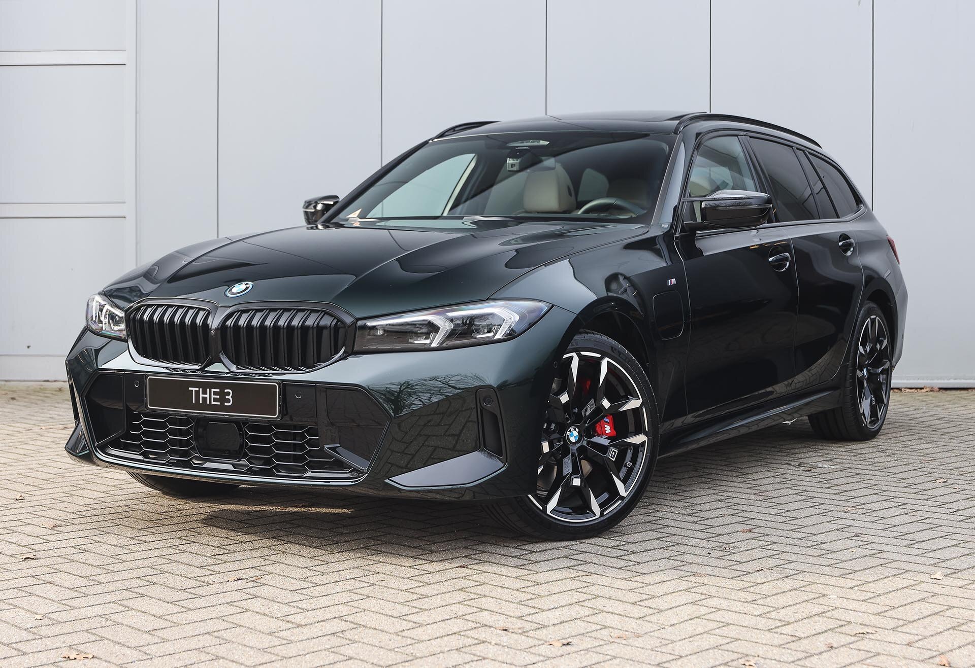 BMW 3 Serie Touring 330e High Executive M Sport Automaat