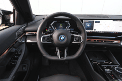 BMW 5 Serie Touring 530e M Sport Automaat - Afbeelding 3