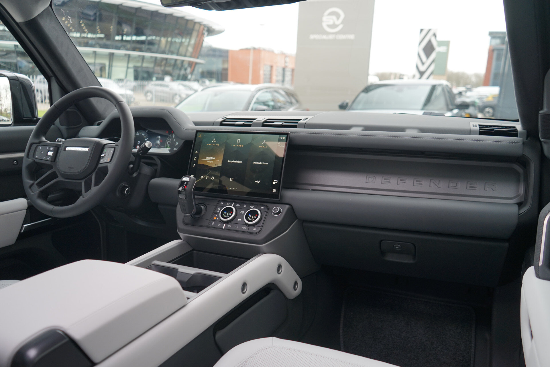 Land Rover Defender 110 2.0 P300e 110 X-Dynamic HSE - Afbeelding 3