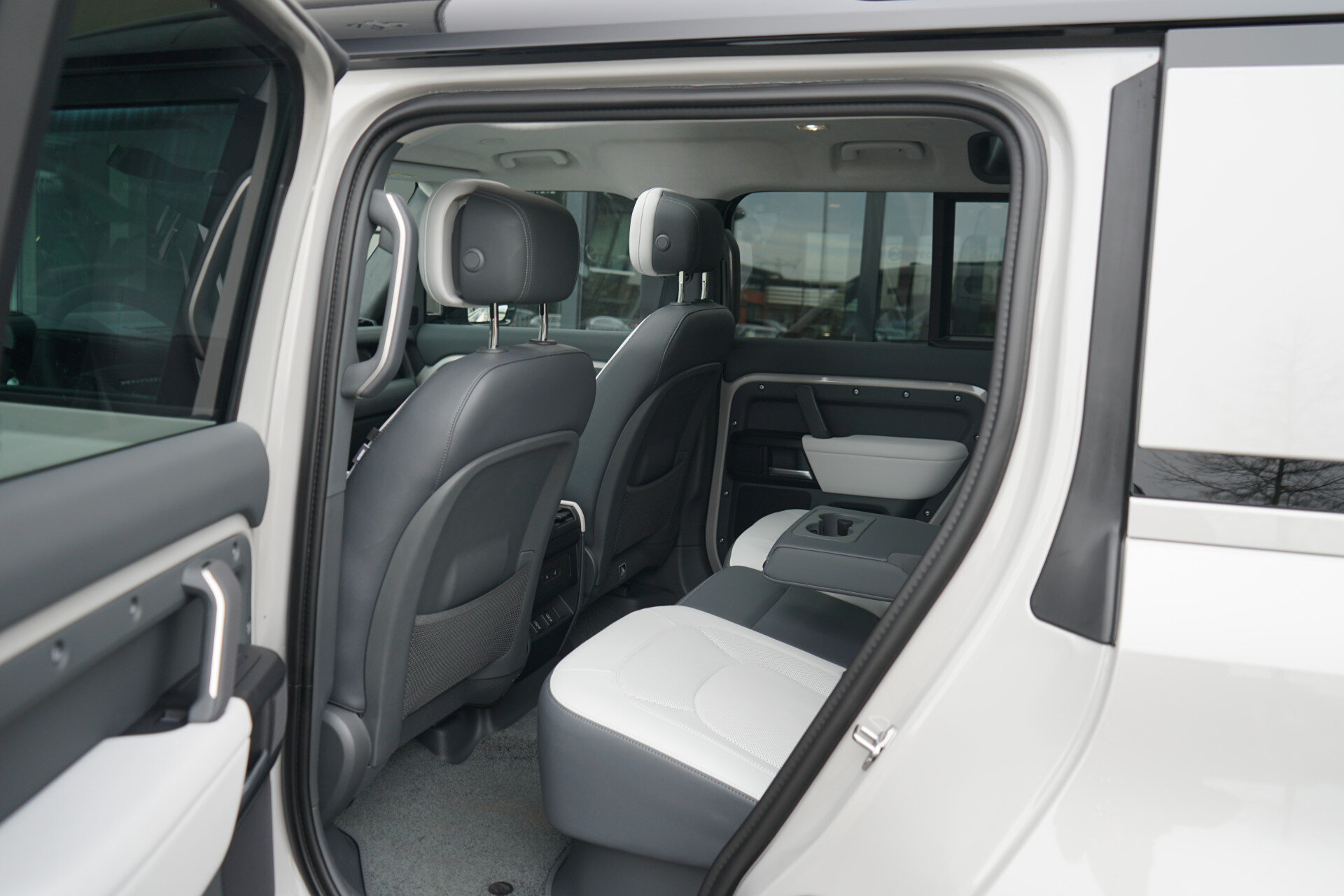 Land Rover Defender 110 2.0 P300e 110 X-Dynamic HSE - Afbeelding 5