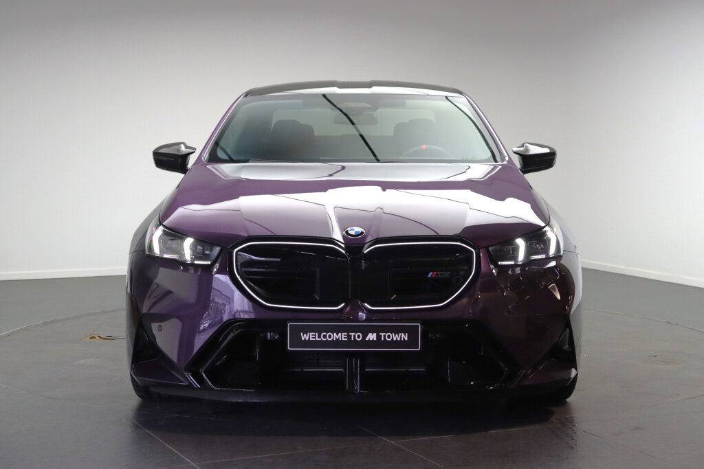 BMW M5 7