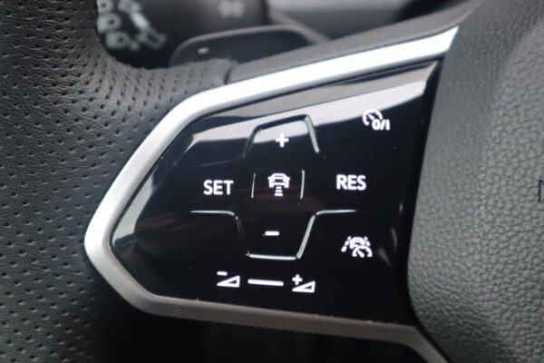 cruise control adaptief met Stop&Go en stuurhulp