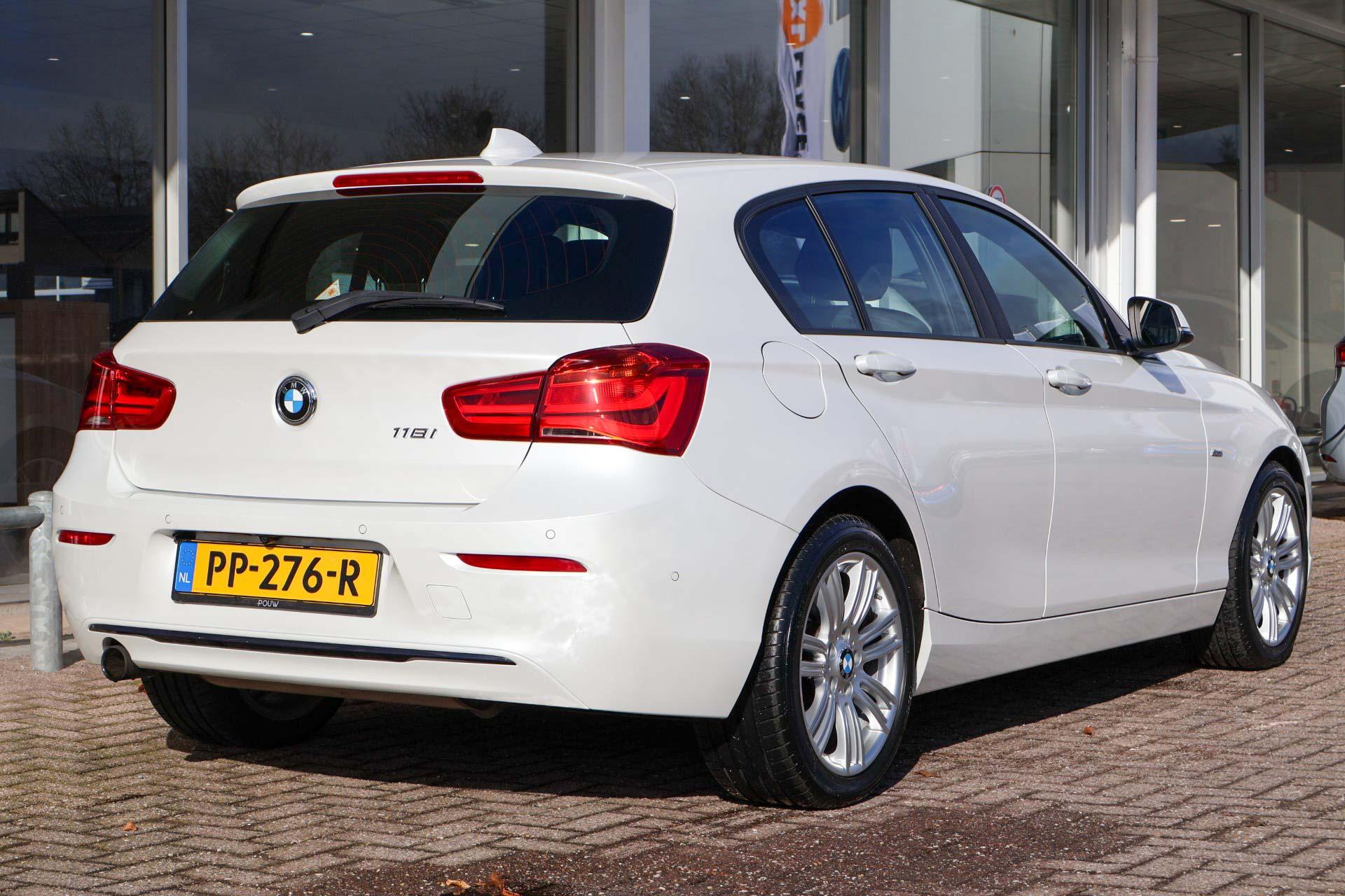 BMW 1-serie 118i 136pk AUT Sport Line High Executive - Afbeelding 2