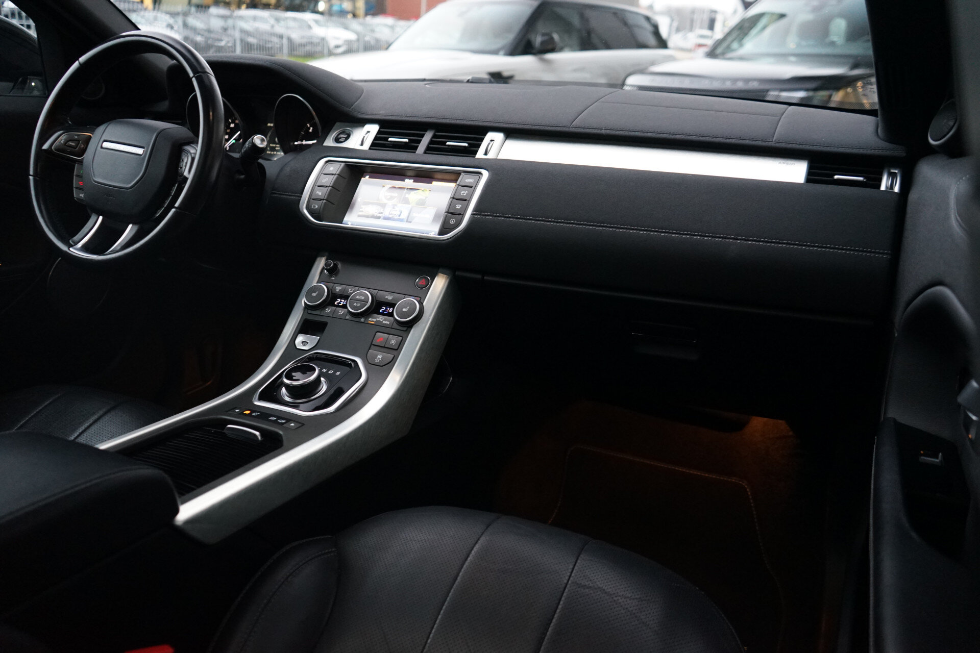 Land Rover Range Rover Evoque 2.0 TD4 Urban Series SE Dynamic - Afbeelding 3