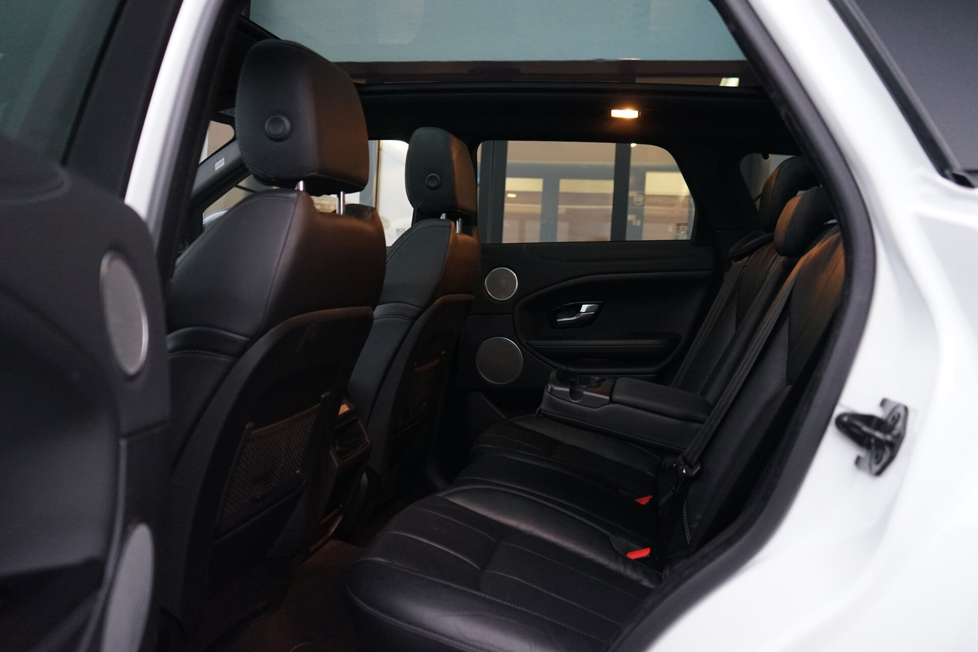 Land Rover Range Rover Evoque 2.0 TD4 Urban Series SE Dynamic - Afbeelding 5