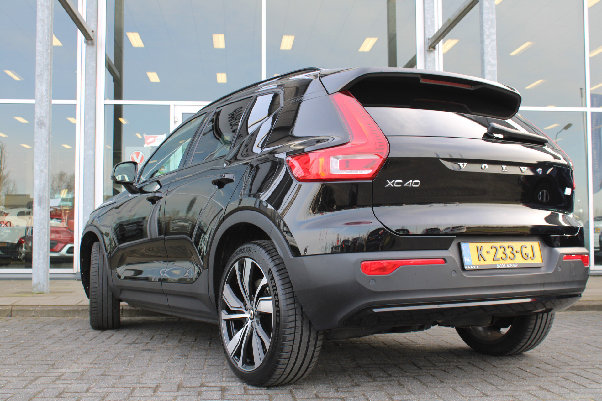 Volvo XC40 Recharge P8 AWD R-Design - Afbeelding 3