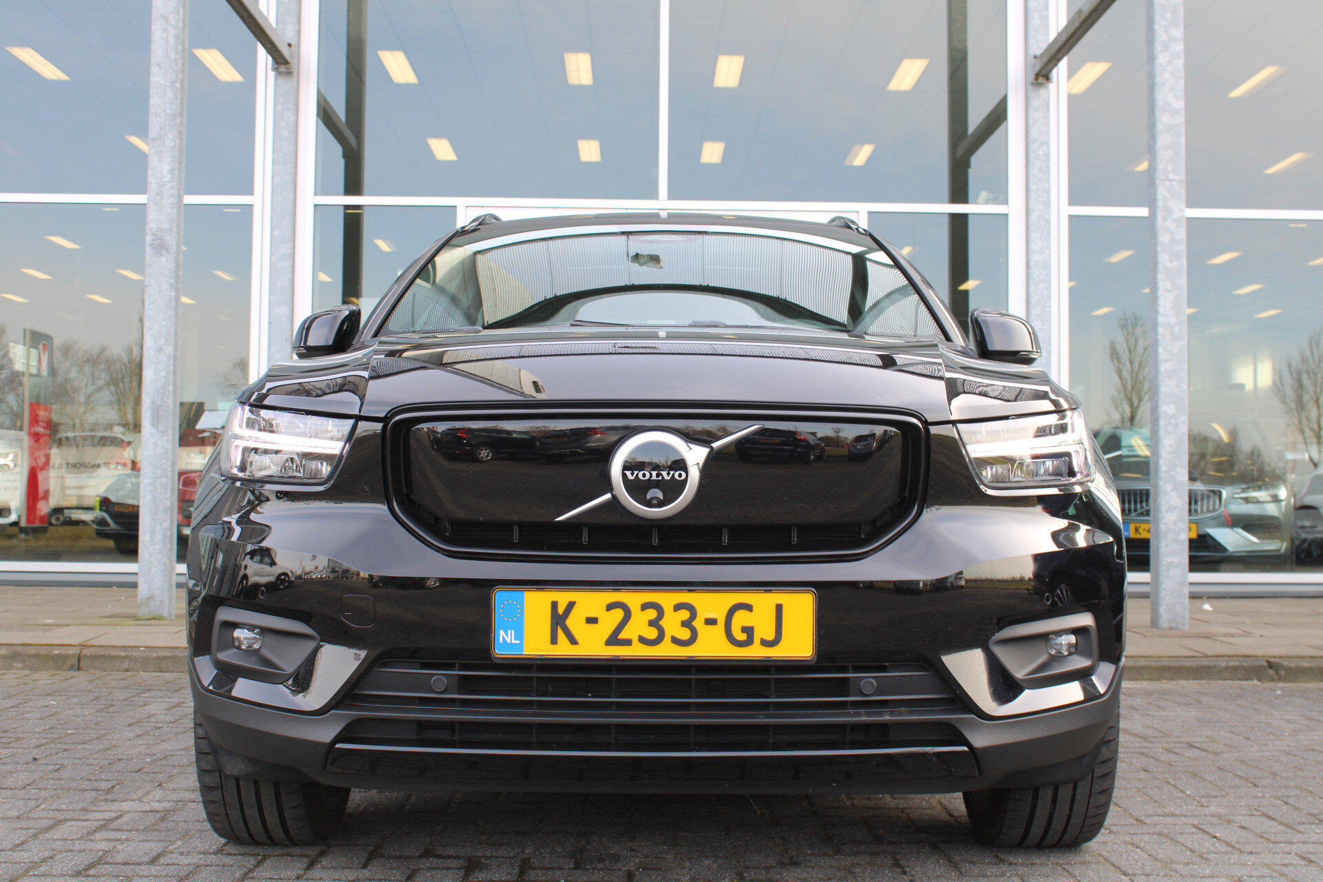 Volvo XC40 Recharge P8 AWD R-Design - Afbeelding 4