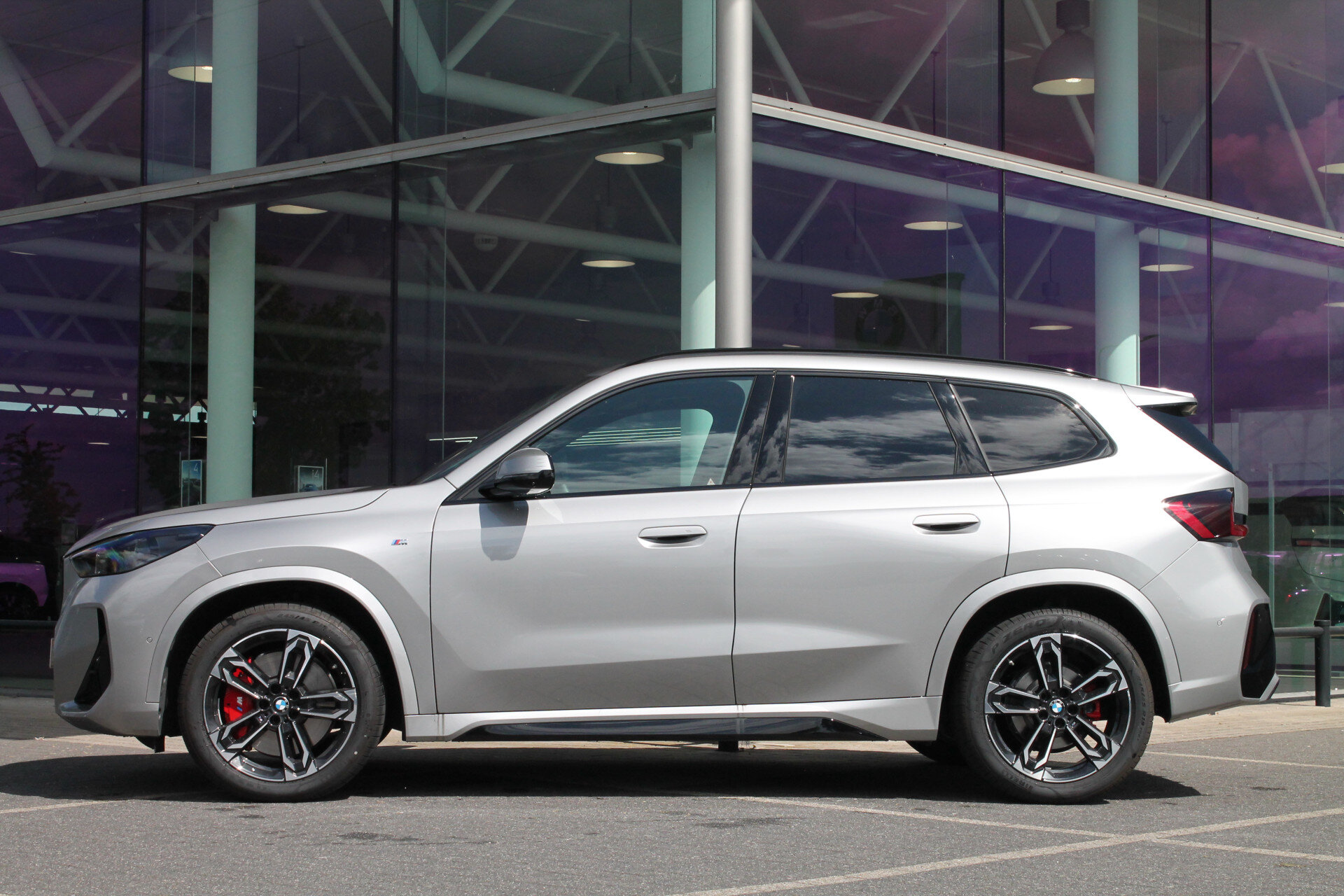 BMW X1 sDrive20i High Executive M Sport Automaat - Afbeelding 3