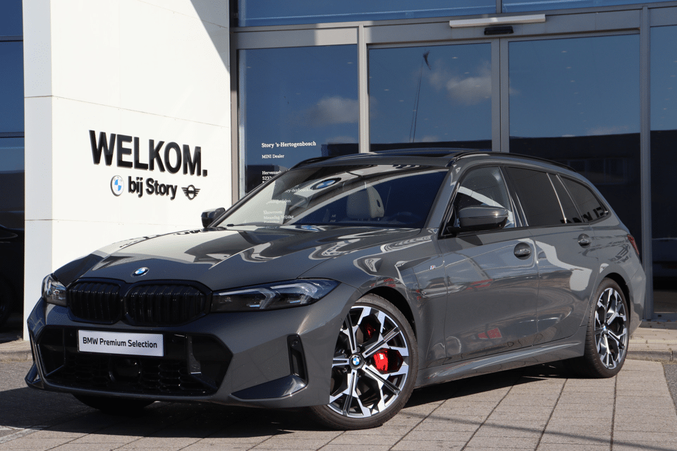 BMW 3 Serie Touring 320i M Sport Automaat - Afbeelding 1