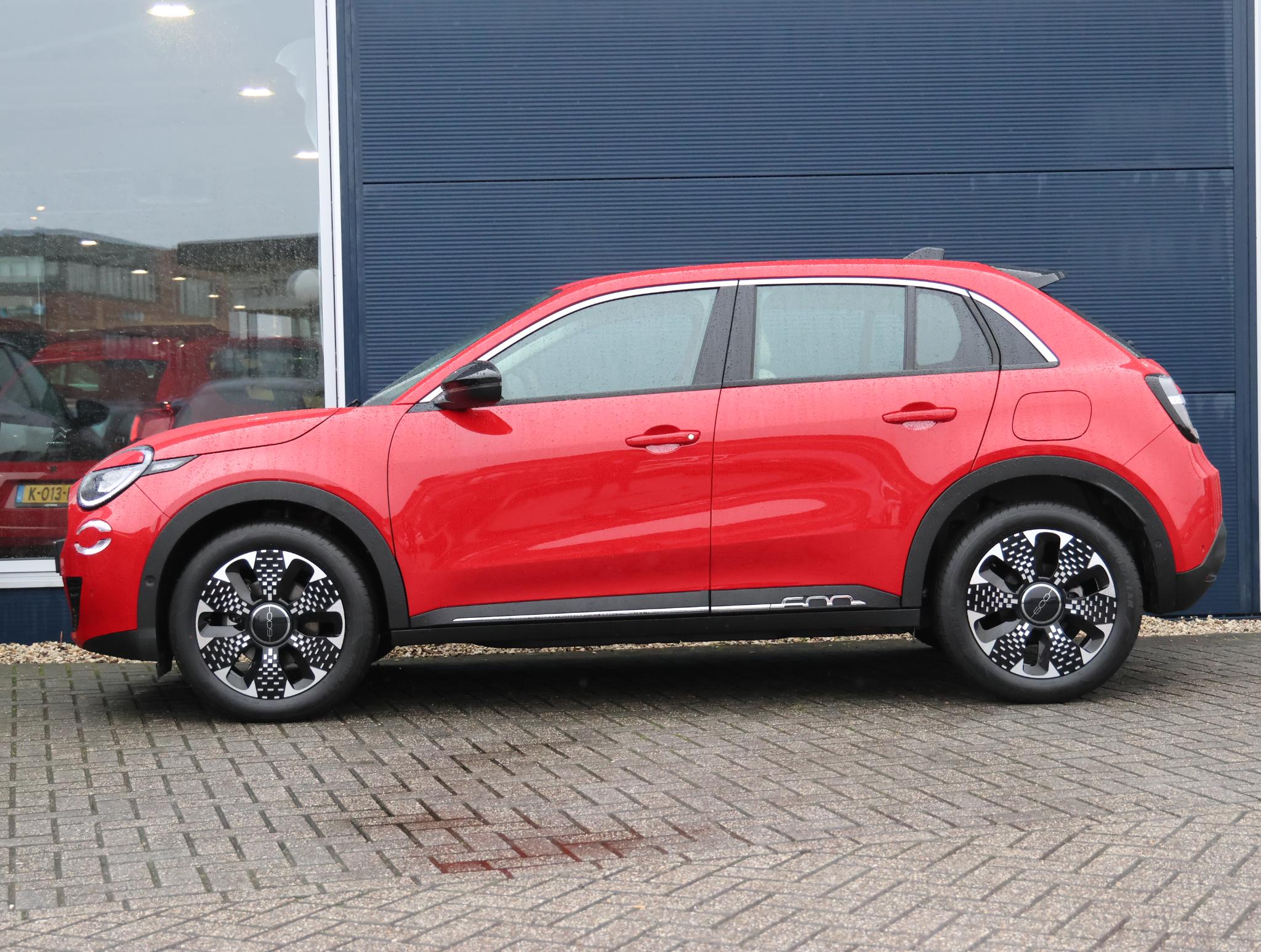 Fiat 600e Urban 54 kWh - Afbeelding 2