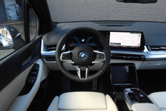 BMW 2 Serie Active Tourer 225e xDrive M Sport Automaat - Afbeelding 2