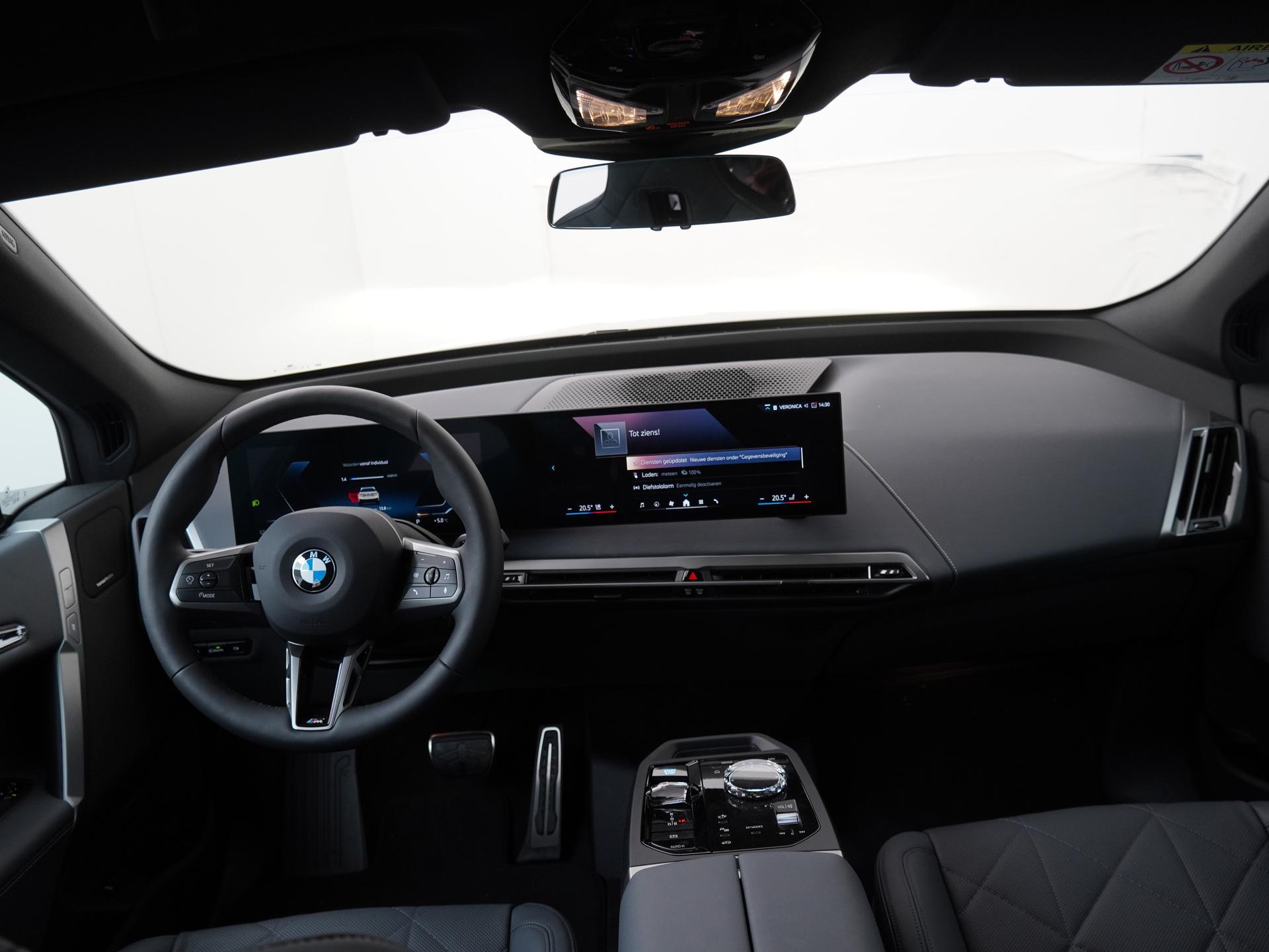 BMW iX xDrive45 101 kWh - Afbeelding 5