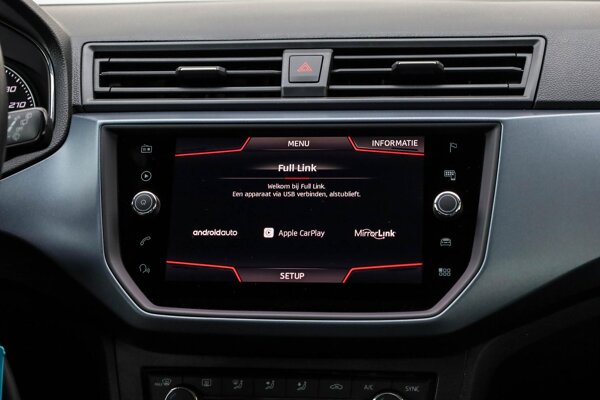 Apple Carplay/Android Auto